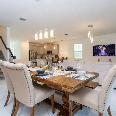 Super Nice And Spacious 9Bdr Home